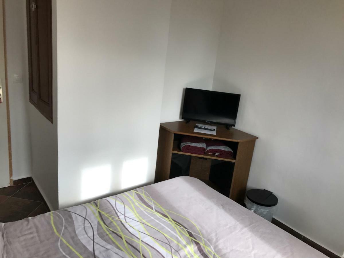 Hotel Bastide Ecurie Massilia Aubagne Zewnętrze zdjęcie